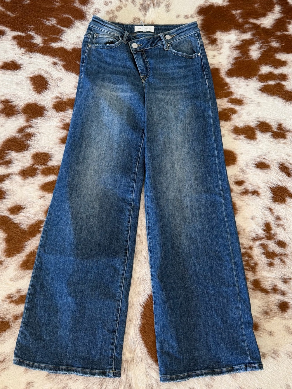 Risen crossover button jeans